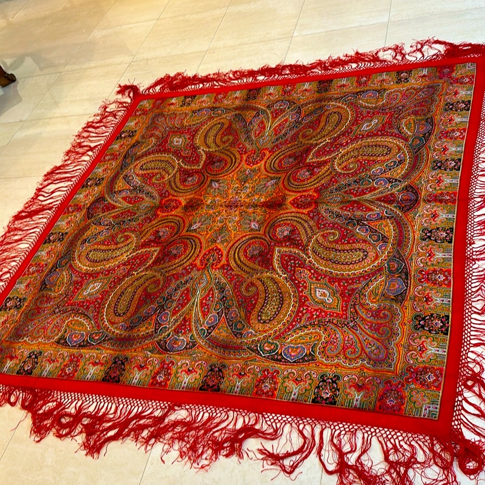 Large paisley wrap